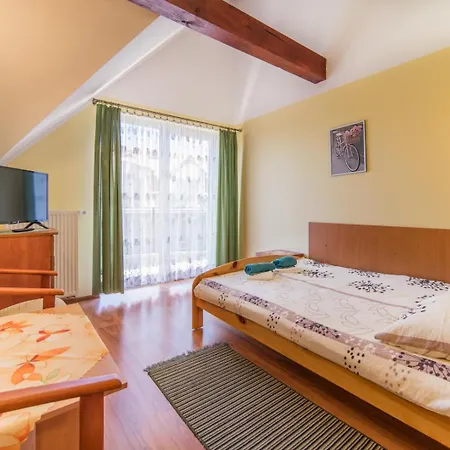 Malinka ホリデーパーク 3*