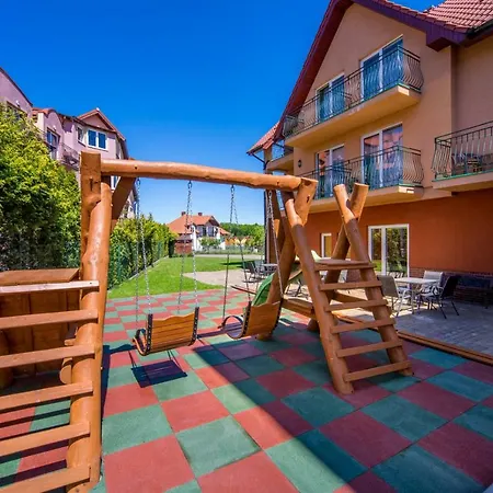 Malinka ホリデーパーク レバル